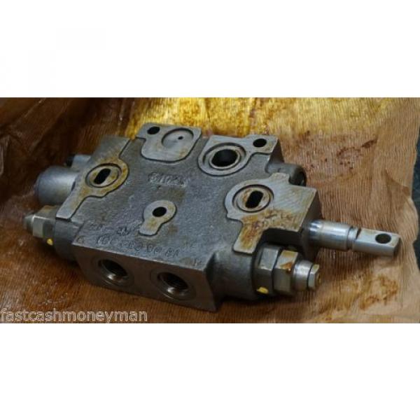 OSHKOSH India Canada MILITARY TRUCK HYDRAULIC VALVE 16-02-552-248 2CX109 4810-01-226-2224 #1 image